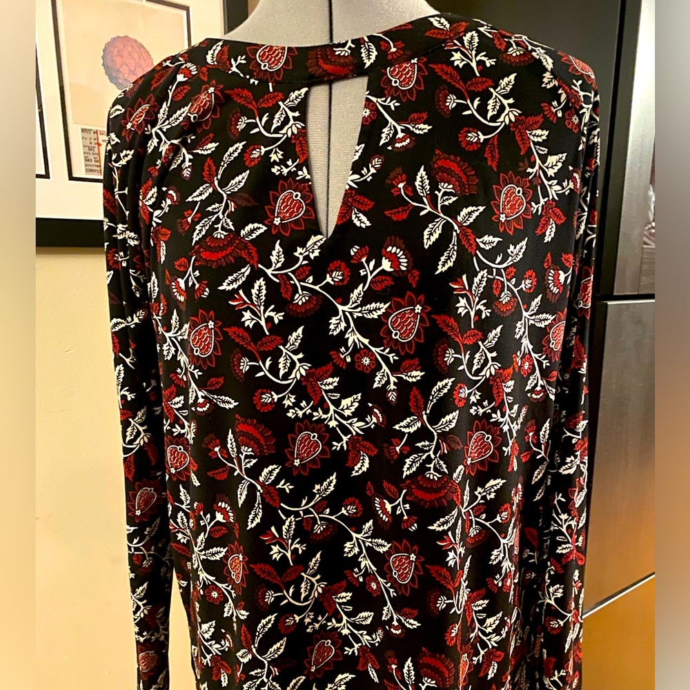 Michael Kors multi color flowered top sz M